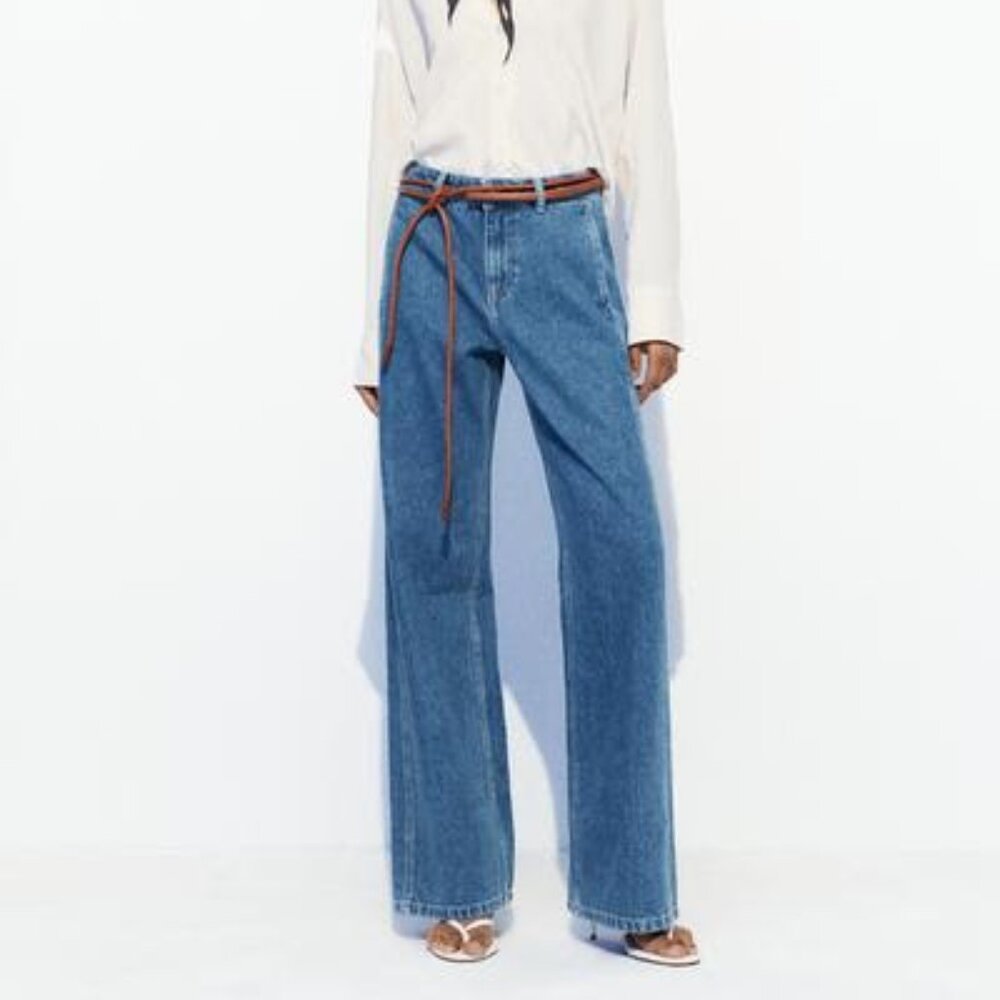 2 Awesome pairs- ZARA Mid Waist Darted Wide Leg Jeans & Hi Rise Straight Size 28